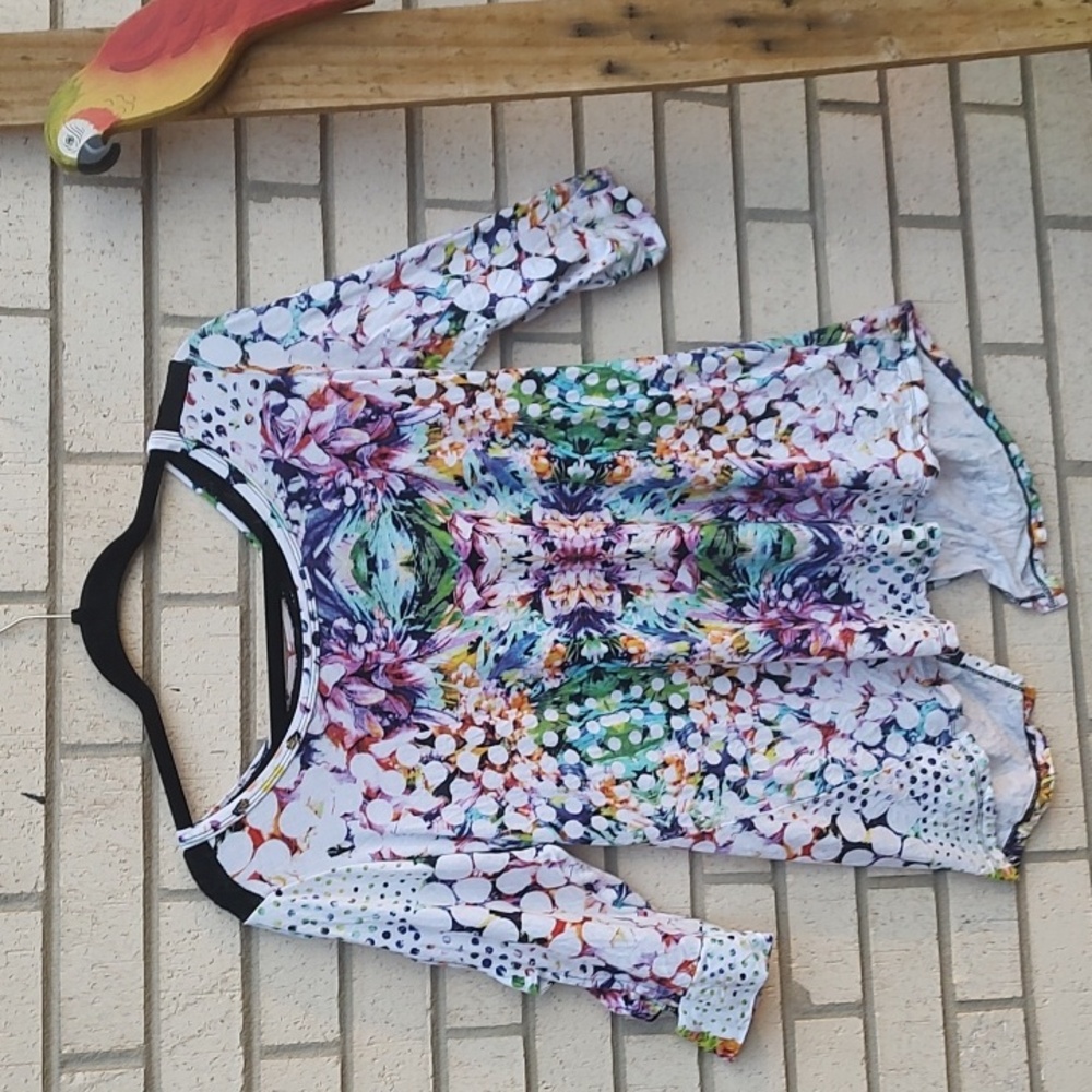 Multi color Top - Picture 4 of 10